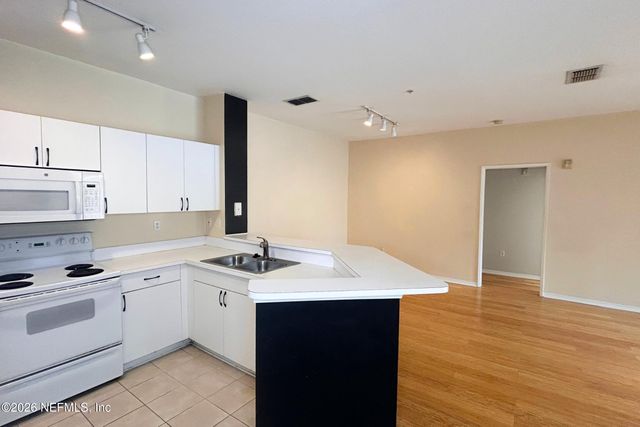 610 FAIRWAY Drive 207, St. Augustine, FL 32084