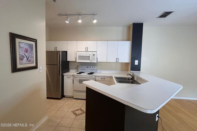 610 FAIRWAY Drive 207, St. Augustine, FL 32084