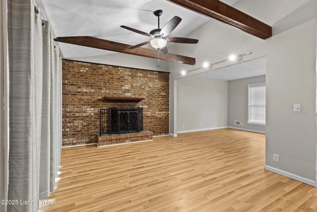 8016 Cortland Dr, Louisville, KY 40228