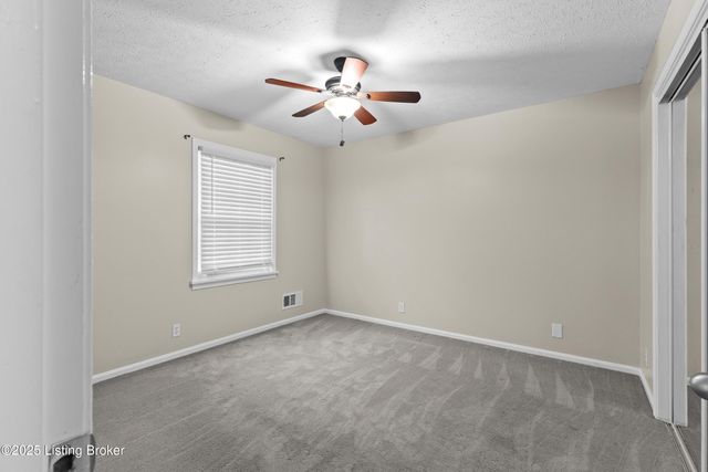 8016 Cortland Dr, Louisville, KY 40228