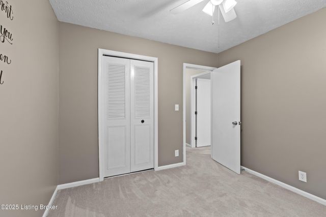 8016 Cortland Dr, Louisville, KY 40228