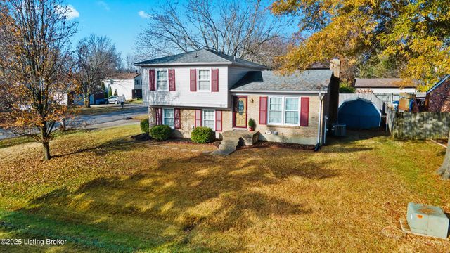 8016 Cortland Dr, Louisville, KY 40228