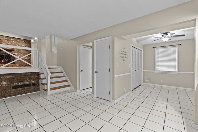 8016 Cortland Dr, Louisville, KY 40228