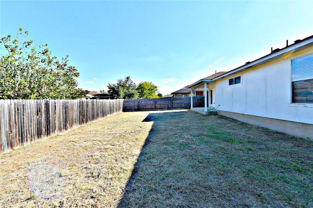 1110 Henderson DR, Leander, TX 78641