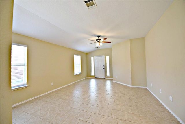 1110 Henderson DR, Leander, TX 78641