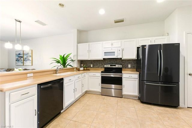 16134 Ravina WAY # 58, Naples, FL 34110