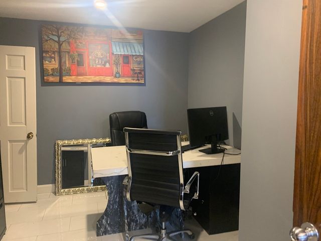 2076 Revere Beach Park Way, Everett, MA 02149