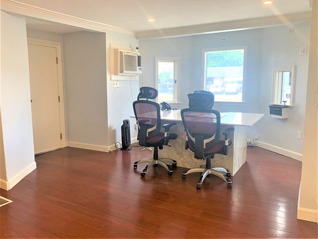 2076 Revere Beach Park Way, Everett, MA 02149