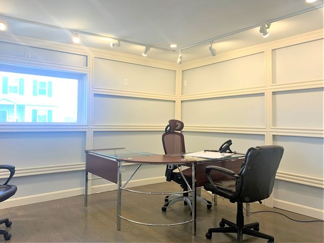 2076 Revere Beach Park Way, Everett, MA 02149