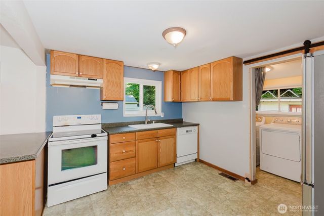 2673 Harold Drive SE, Port Orchard, WA 98366
