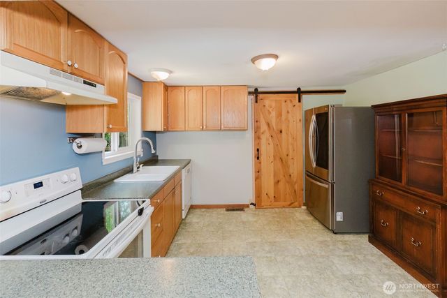 2673 Harold Drive SE, Port Orchard, WA 98366