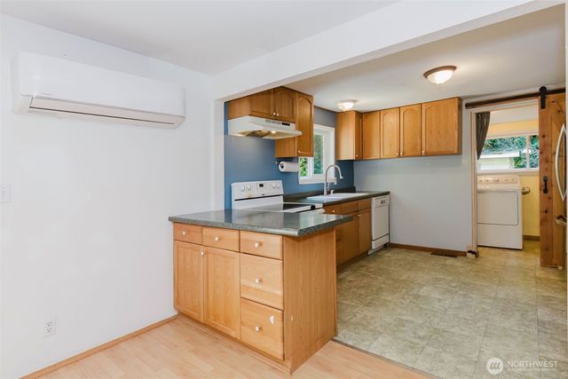 2673 Harold Drive SE, Port Orchard, WA 98366