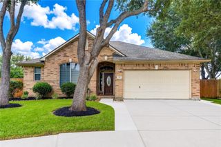 226 Rolling Springs Lane, Dickinson, TX 77539