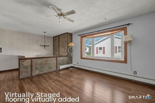 28 Madera Drive, Waterbury, CT 06704