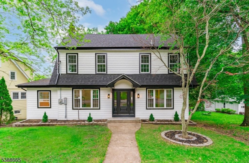 100 Hobart Ave, Millburn Twp., NJ 07078