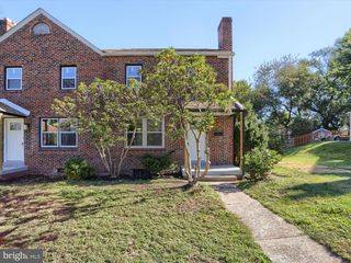 327 OAK HILL DR, Middletown, PA 17057