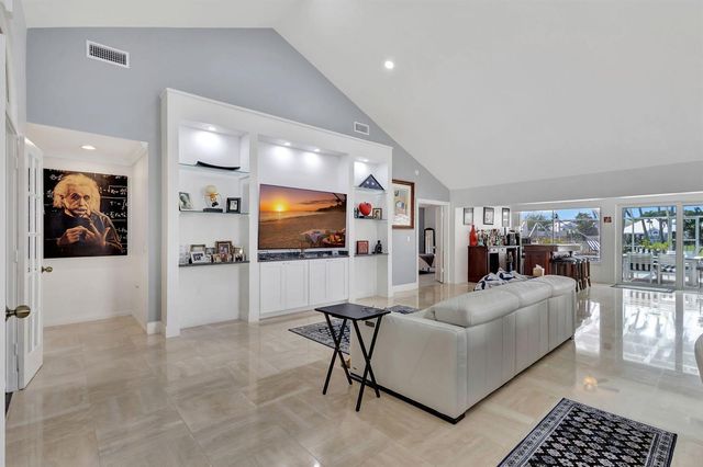 2354 Saratoga Bay Drive, West Palm Beach, FL 33409