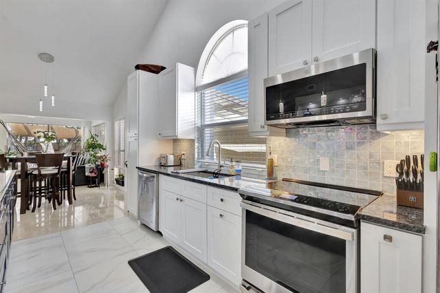 2354 Saratoga Bay Drive, West Palm Beach, FL 33409
