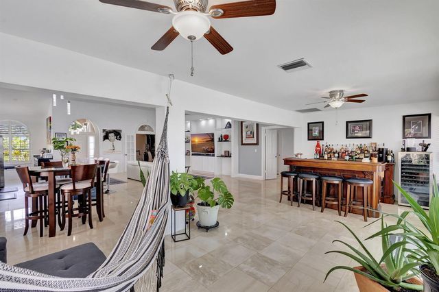 2354 Saratoga Bay Drive, West Palm Beach, FL 33409