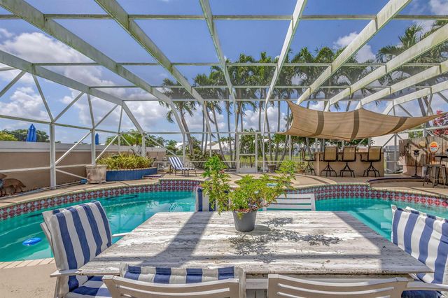 2354 Saratoga Bay Drive, West Palm Beach, FL 33409