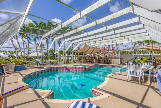 2354 Saratoga Bay Drive, West Palm Beach, FL 33409