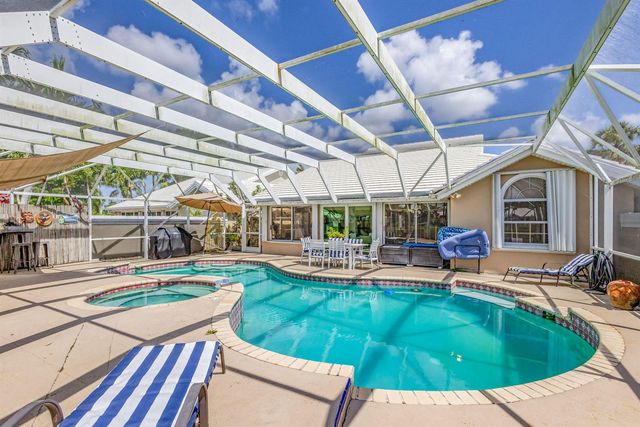 2354 Saratoga Bay Drive, West Palm Beach, FL 33409