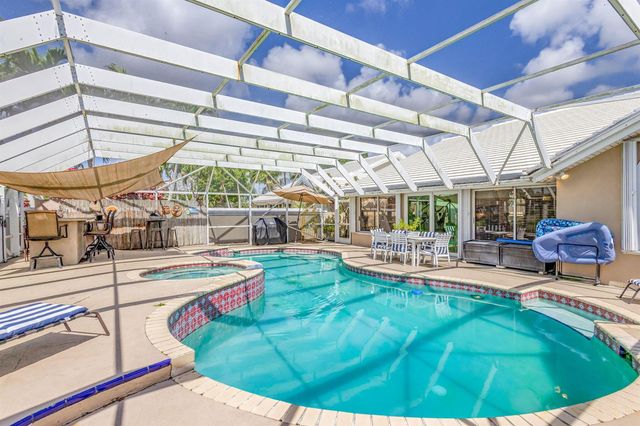 2354 Saratoga Bay Drive, West Palm Beach, FL 33409