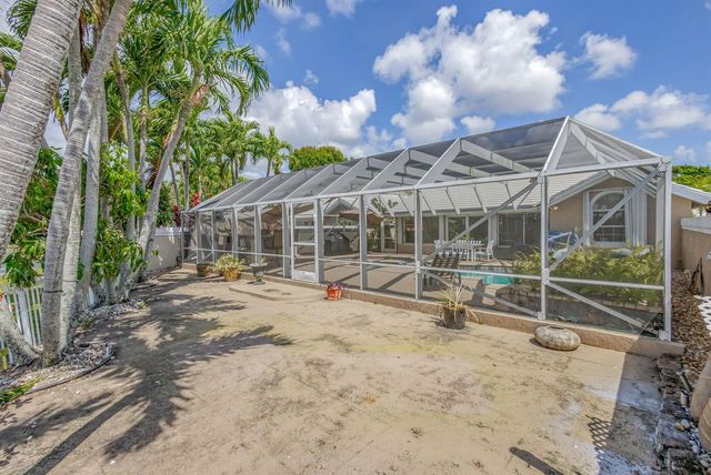 2354 Saratoga Bay Drive, West Palm Beach, FL 33409