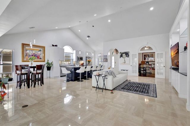 2354 Saratoga Bay Drive, West Palm Beach, FL 33409