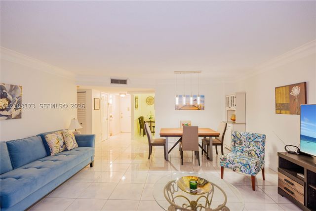 4750 NW 22nd Ct 211, Lauderhill, FL 33313