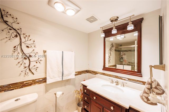 4750 NW 22nd Ct 211, Lauderhill, FL 33313