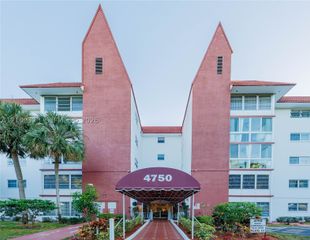 4750 NW 22nd Ct 211, Lauderhill, FL 33313