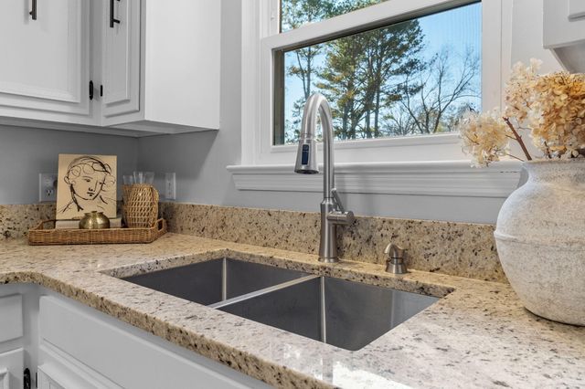 6933 Love Lane, Hixson, TN 37343