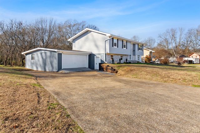 6933 Love Lane, Hixson, TN 37343