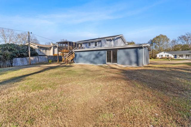 6933 Love Lane, Hixson, TN 37343