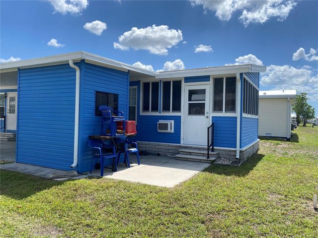 701 RIVERVIEW CIRCLE, North Port, FL 34287