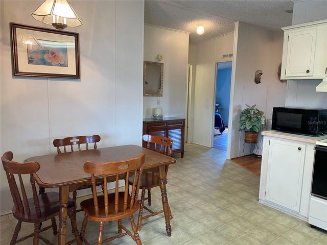 701 RIVERVIEW CIRCLE, North Port, FL 34287