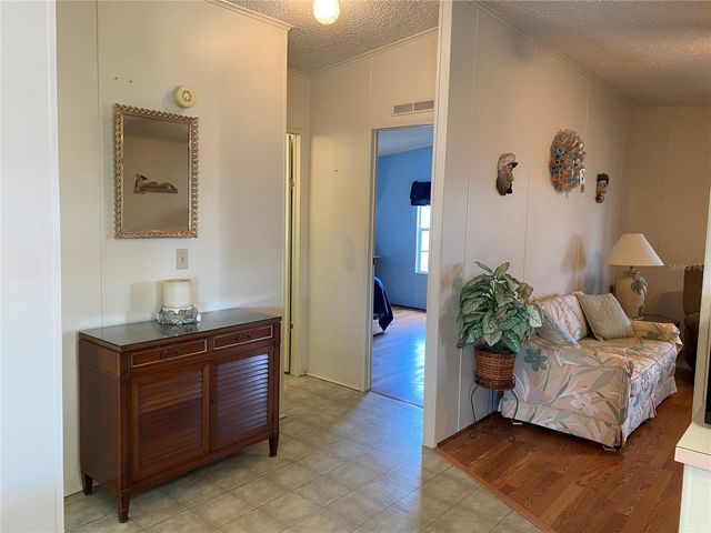 701 RIVERVIEW CIRCLE, North Port, FL 34287