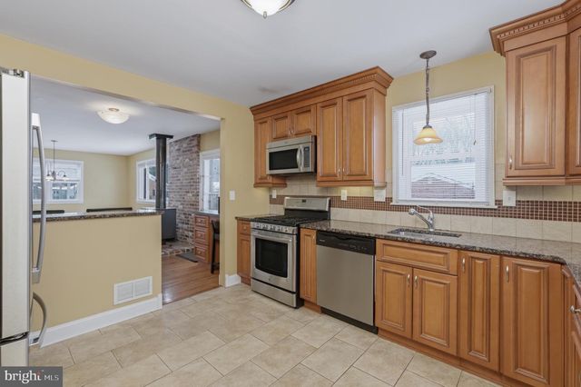 412 DELAWARE AVE, Wilmington, DE 19803