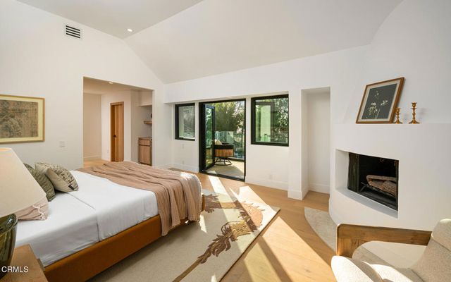 9617 Oak Pass Road, Beverly Hills, CA 90210