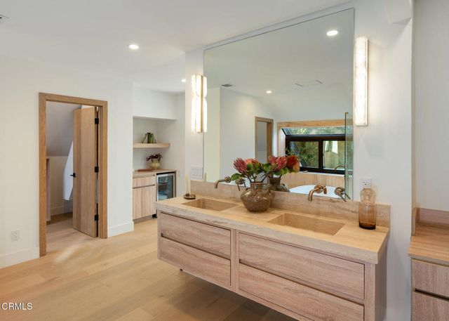 9617 Oak Pass Road, Beverly Hills, CA 90210