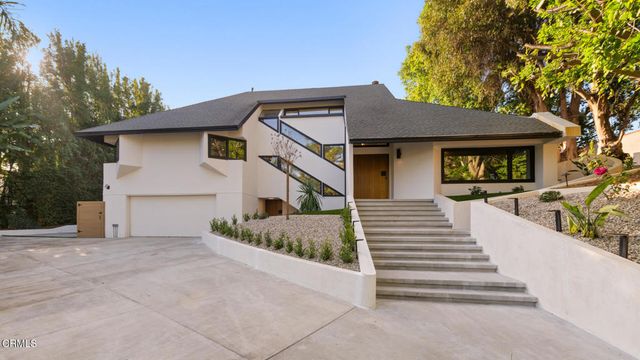 9617 Oak Pass Road, Beverly Hills, CA 90210