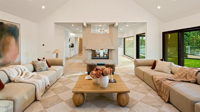 9617 Oak Pass Road, Beverly Hills, CA 90210