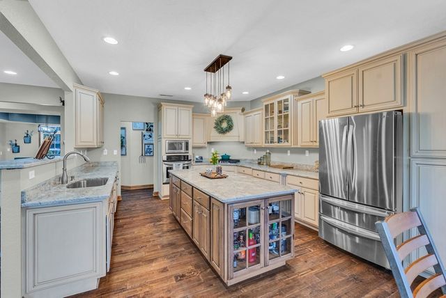 700 Falls Rd, Monterey, TN 38574