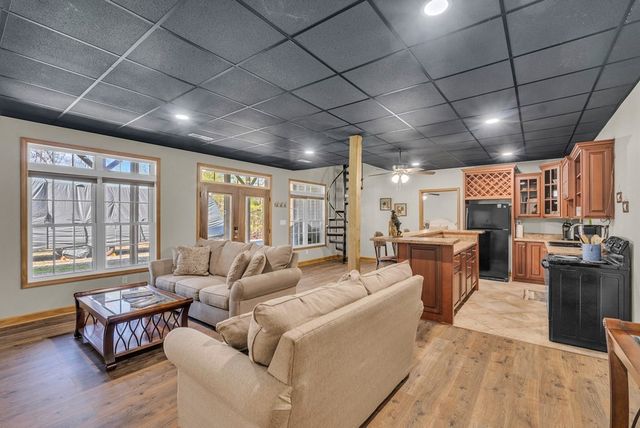 700 Falls Rd, Monterey, TN 38574