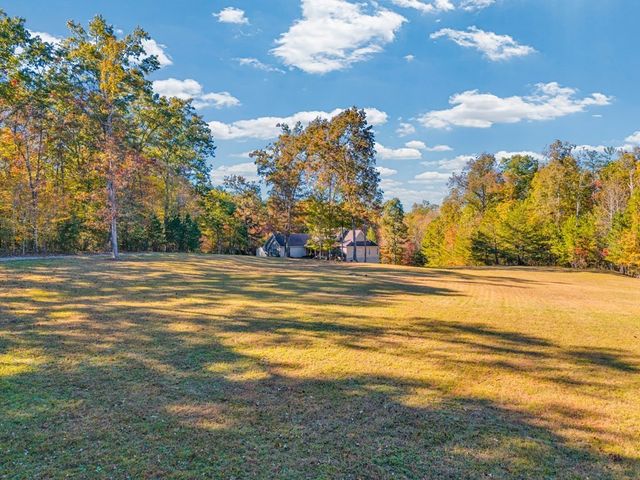 700 Falls Rd, Monterey, TN 38574