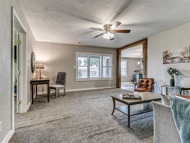 418 W Grimes Avenue, Cashion, OK 73016