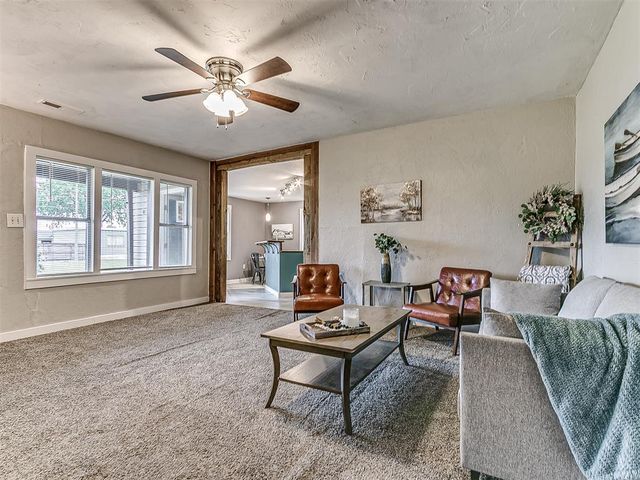 418 W Grimes Avenue, Cashion, OK 73016