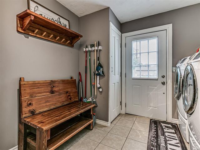 418 W Grimes Avenue, Cashion, OK 73016