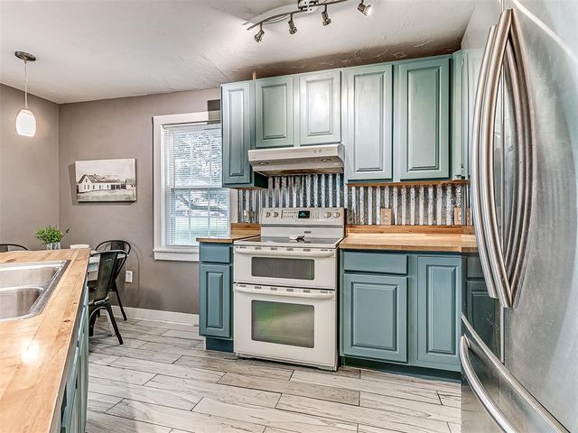418 W Grimes Avenue, Cashion, OK 73016
